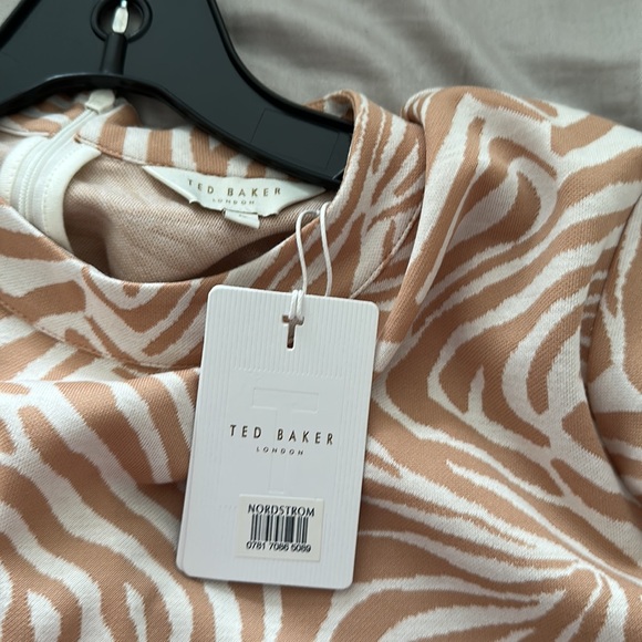 Ted baker, long sleeve midi dress in animal print. Brand new with tags. - Picture 4 of 5